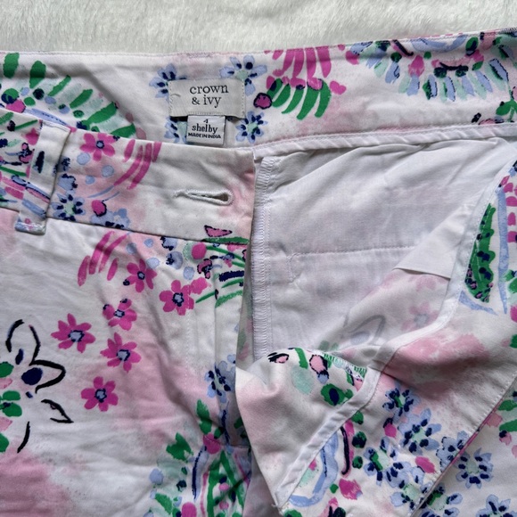 Crown and Ivy Floral Shorts - Shelby - Size 4 - Picture 8 of 12